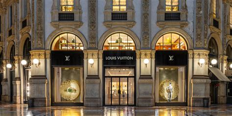 negozi louis vuitton trieste|louis vuitton milano.